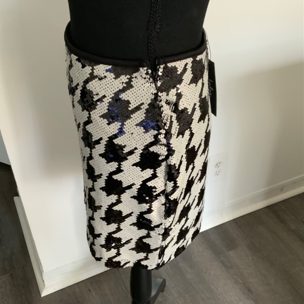 Lulus - Picture 4 of 7